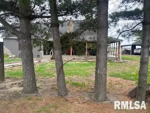 2618 N 625 East Rd, Rochester, IL 62563