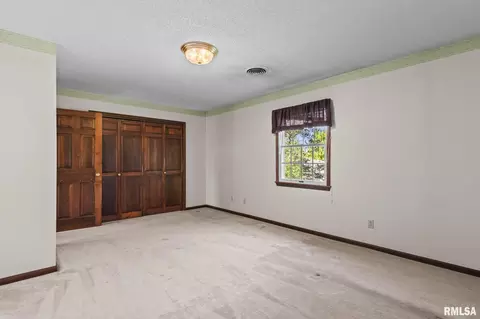 Bedroom - 1709 Clearview Dr, Springfield, IL 62704 photo 6 of 8