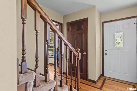 Entry Way - 1709 Clearview Dr, Springfield, IL 62704 photo 1 of 5