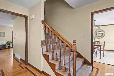 Entry Way - 1709 Clearview Dr, Springfield, IL 62704 photo 2 of 5