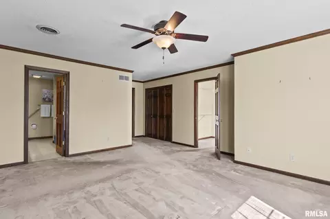 Bedroom - 1709 Clearview Dr, Springfield, IL 62704 photo 1 of 8