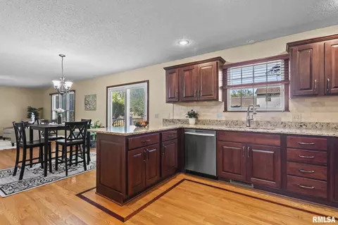 Kitchen - 1709 Clearview Dr, Springfield, IL 62704 photo 2 of 2