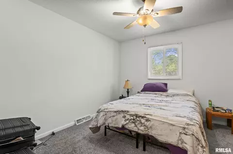Bedroom - 232 Dickinson Rd, Springfield, IL 62704 photo 1 of 11
