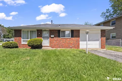 Exterior - 232 Dickinson Rd, Springfield, IL 62704 photo 2 of 6