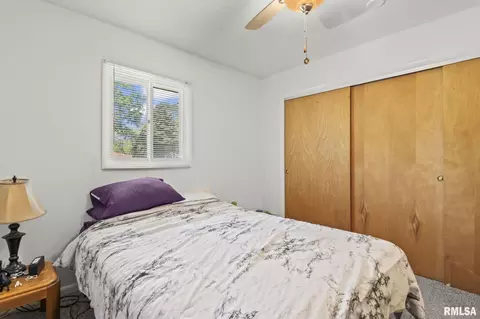 Bedroom - 232 Dickinson Rd, Springfield, IL 62704 photo 2 of 11