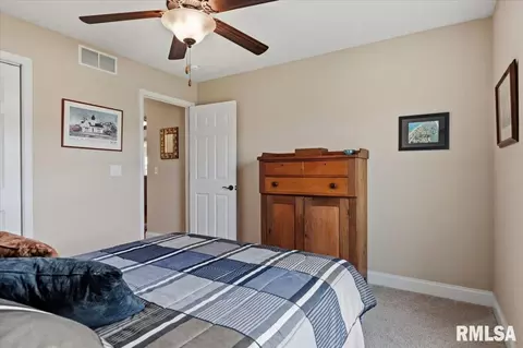 Bedroom - 3303 Lakemere Dr, Springfield, IL 62711 photo 5 of 5
