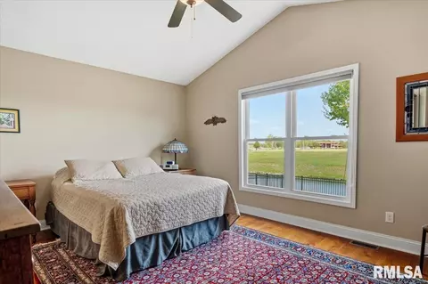 Bedroom - 3303 Lakemere Dr, Springfield, IL 62711 photo 1 of 5
