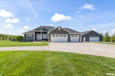 18763 Neff Rd, Girard, IL 62640