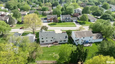 View/Area - 3985 Mill Stone Dr, Springfield, IL 62711 photo 9 of 11