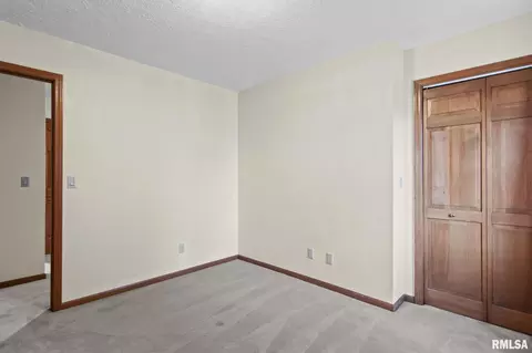 Bedroom - 3985 Mill Stone Dr, Springfield, IL 62711 photo 8 of 9