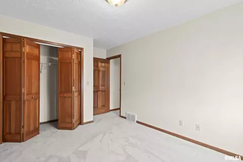 Bedroom - 3985 Mill Stone Dr, Springfield, IL 62711 photo 6 of 9