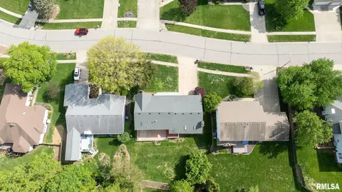 View/Area - 3985 Mill Stone Dr, Springfield, IL 62711 photo 3 of 11
