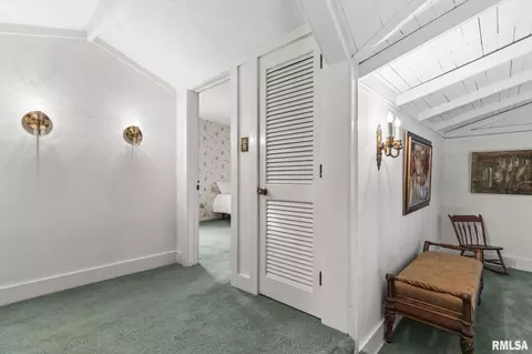 Entry Way - 1516 Willemore Ave, Springfield, IL 62704 photo 7 of 8