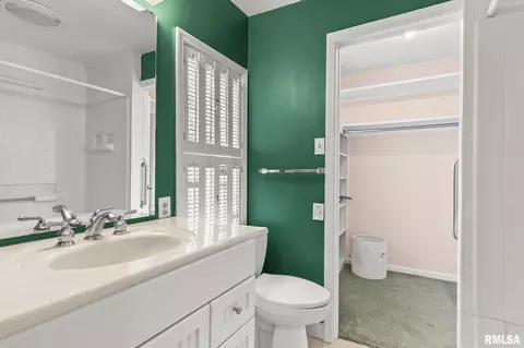 Bath - 1516 Willemore Ave, Springfield, IL 62704 photo 5 of 5
