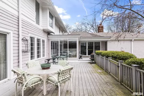 Exterior - 1516 Willemore Ave, Springfield, IL 62704 photo 9 of 10
