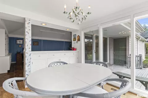 Dining - 1516 Willemore Ave, Springfield, IL 62704 photo 6 of 6