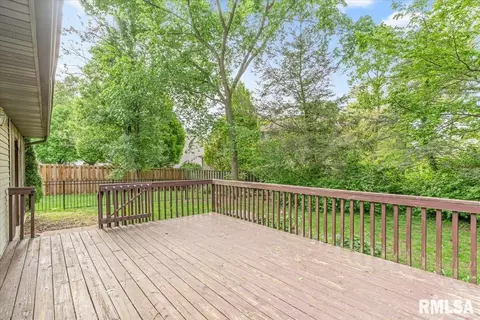 Exterior - 3990 Springer Ln, Springfield, IL 62711 photo 5 of 10