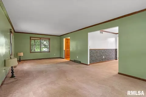 Living - 3990 Springer Ln, Springfield, IL 62711 photo 3 of 8