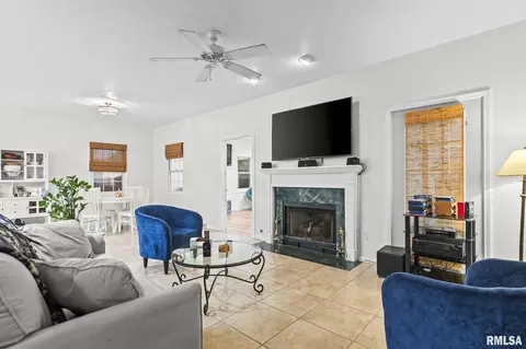 Living - 6508 Christine Ct, Springfield, IL 62712 photo 1 of 2