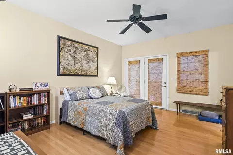 Bedroom - 6508 Christine Ct, Springfield, IL 62712 photo 2 of 5