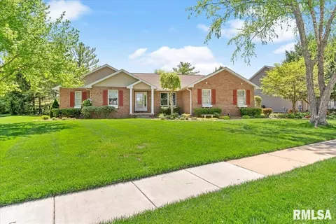 3500 Deer Run Dr, Springfield, IL 62711