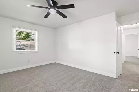 Bedroom - 125 Cypress Point Dr, Springfield, IL 62704 photo 10 of 11