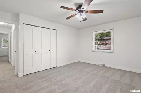 Bedroom - 125 Cypress Point Dr, Springfield, IL 62704 photo 2 of 11