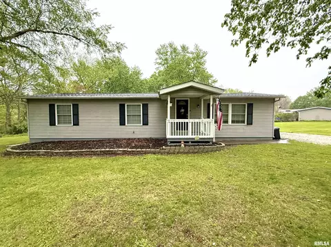 481 Greenbriar Ct, Dahinda, IL 61428