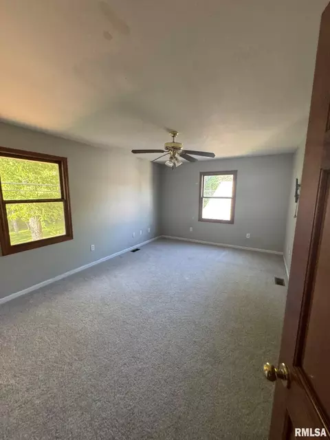 2628 Tahoe Dr, Springfield, IL 62707 photo 7