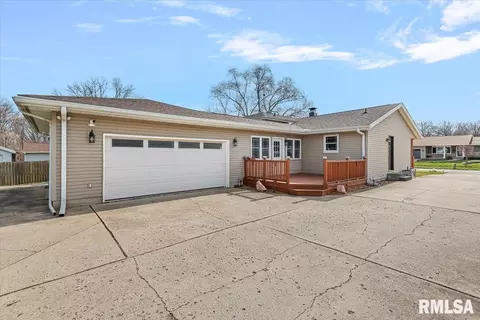 Other - 2721 Delaware Dr, Springfield, IL 62702 photo 8 of 8