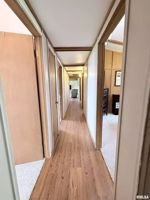 Entry Way - 1310 Carver Rd, Springfield, IL 62707 photo 2 of 4