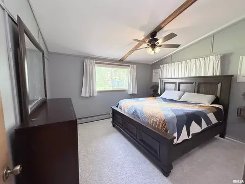 Bedroom - 1310 Carver Rd, Springfield, IL 62707 photo 1 of 17