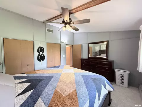Bedroom - 1310 Carver Rd, Springfield, IL 62707 photo 4 of 17