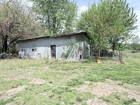 Exterior - 1310 Carver Rd, Springfield, IL 62707 photo 11 of 15