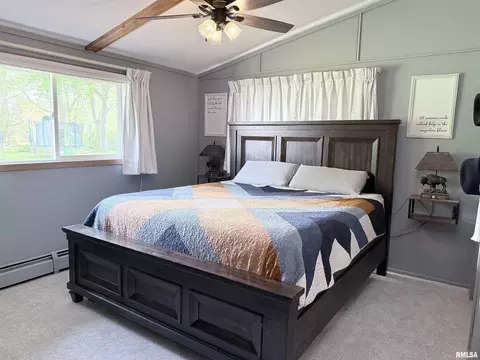 Bedroom - 1310 Carver Rd, Springfield, IL 62707 photo 2 of 17
