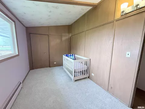 Bedroom - 1310 Carver Rd, Springfield, IL 62707 photo 16 of 17