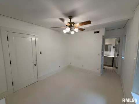 Bedroom - 1421 S Wiggins Ave, Springfield, IL 62702 photo 1 of 4