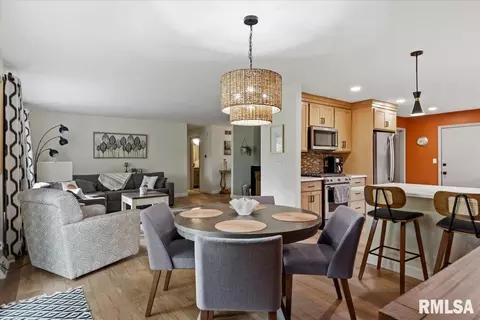 Dining - 2704 Interlacken Rd, Springfield, IL 62704 photo 2 of 2