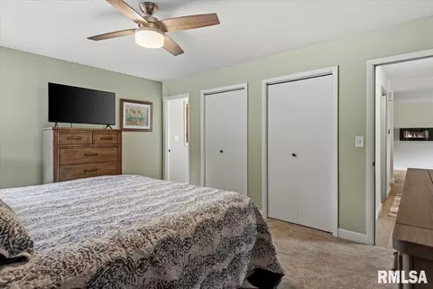 Bedroom - 2704 Interlacken Rd, Springfield, IL 62704 photo 3 of 7