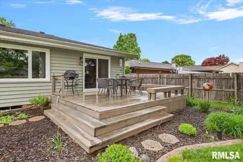 Exterior - 2704 Interlacken Rd, Springfield, IL 62704 photo 7 of 7