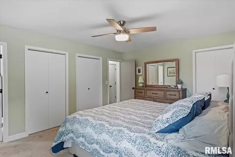 Bedroom - 2704 Interlacken Rd, Springfield, IL 62704 photo 2 of 7