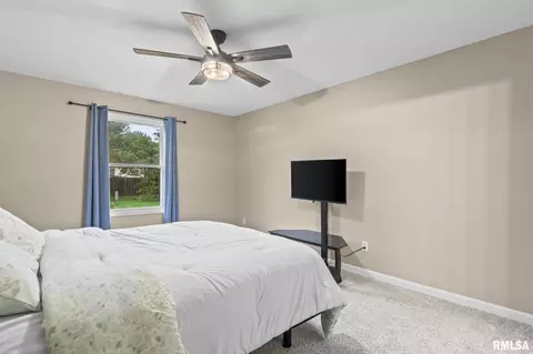 Bedroom - 801 E Spruce St, Chatham, IL 62629 photo 3 of 9