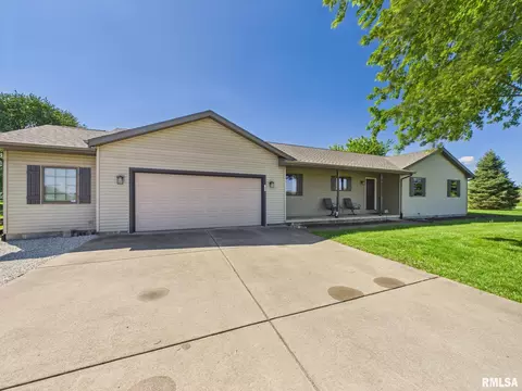 23451 Grist Mill Ln, Athens, IL 62613