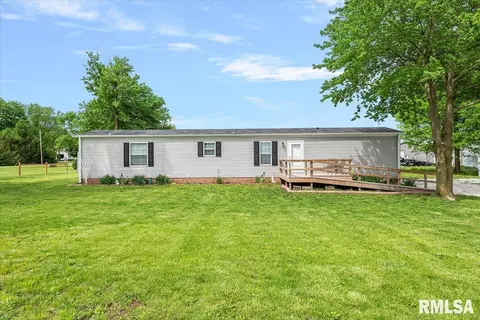 2934 Anderson St, Ashland, IL 62612