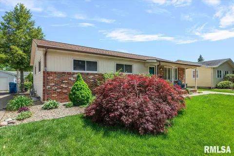 Exterior - 40 Foresters Ln, Springfield, IL 62704 photo 2 of 4