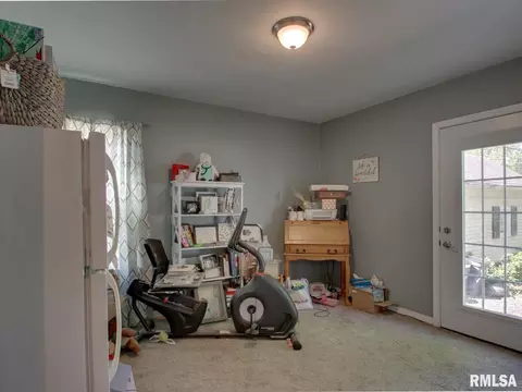 Other - 910 S 24th St, Quincy, IL 62301 photo 3 of 8