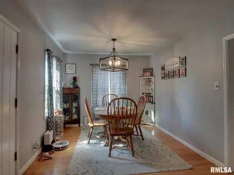 Dining - 910 S 24th St, Quincy, IL 62301 photo 1 of 1