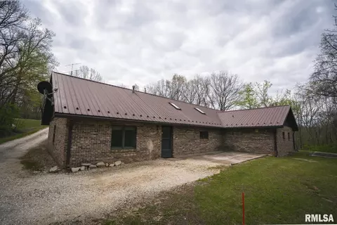 Exterior - 17157 Liberty Rd, Grafton, IL 62037 photo 1 of 9