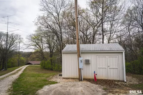 Exterior - 17157 Liberty Rd, Grafton, IL 62037 photo 9 of 9