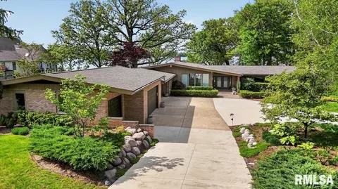 Exterior - 41 Forest Rdg, Springfield, IL 62712 photo 7 of 27